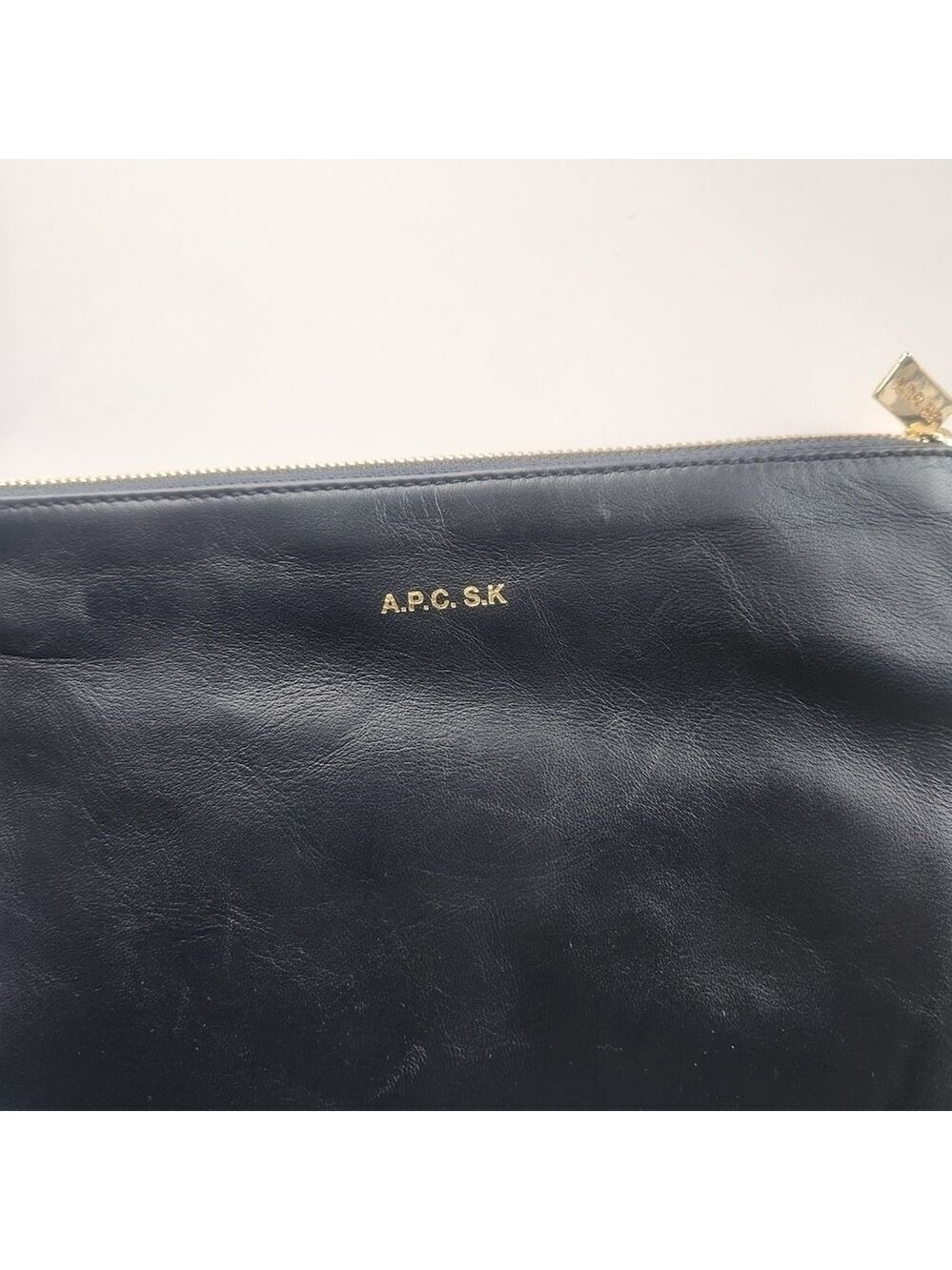 A.P.C. Navy Suzanne Pyramid Clutch BNWT with scratches - Picture 5 of 10